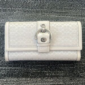 Coach CC logo white